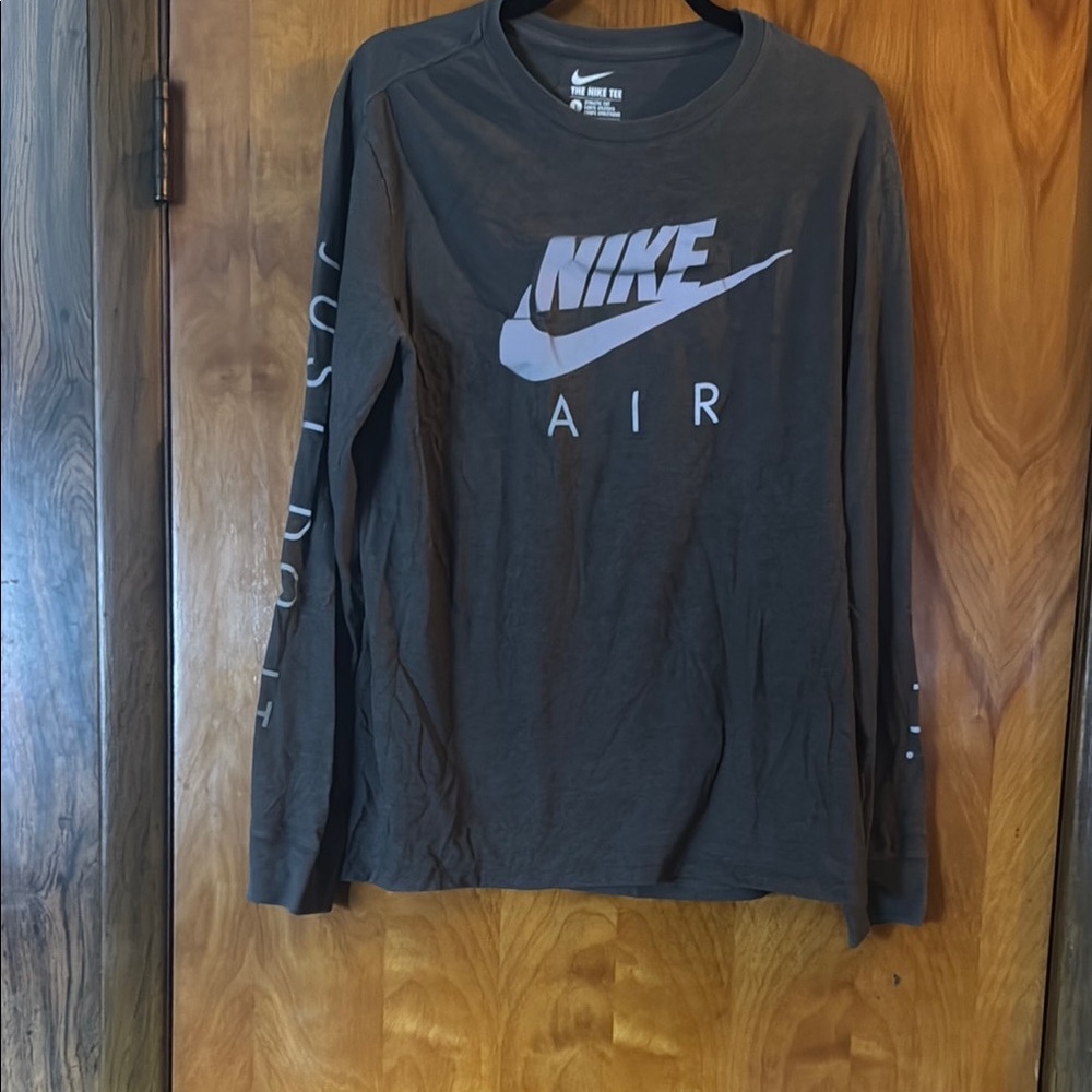 Nike Air Long Sleeve Shirt in Gray